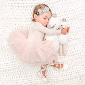 Harlow the swan - Image 6